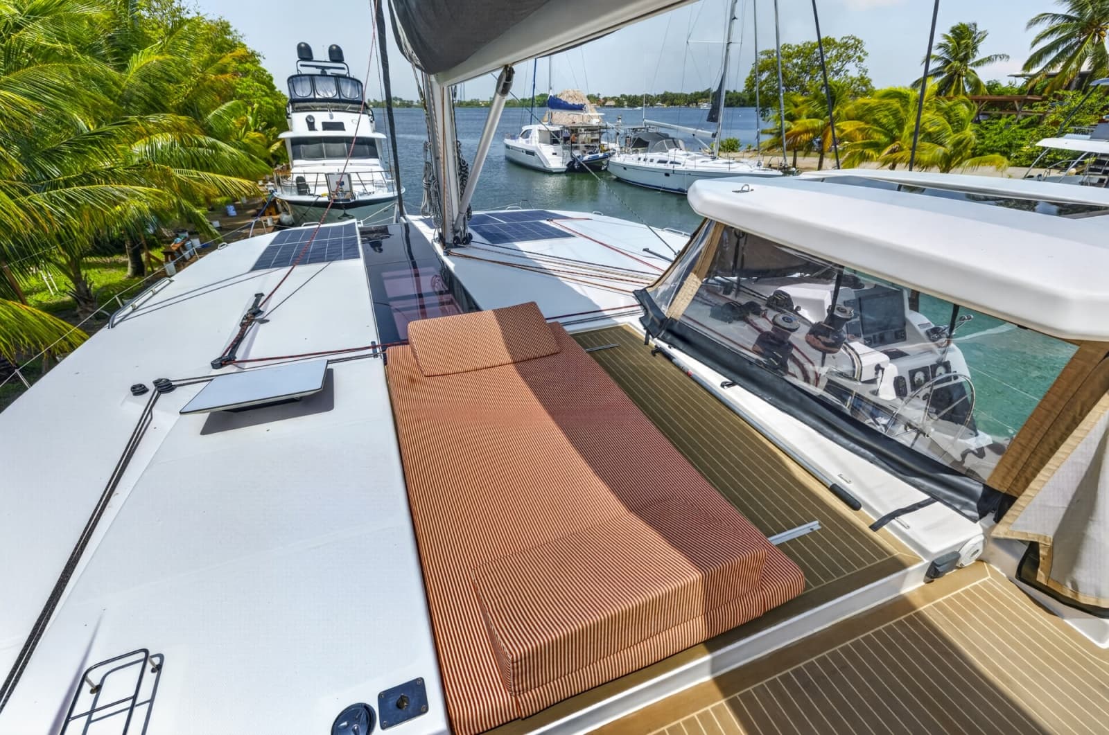 2022 Leopard 50 - Photo 31