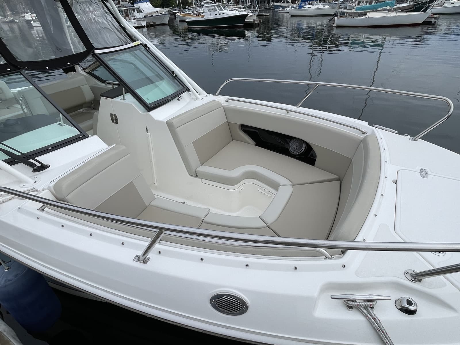 2023 Boston Whaler  - Photo 12