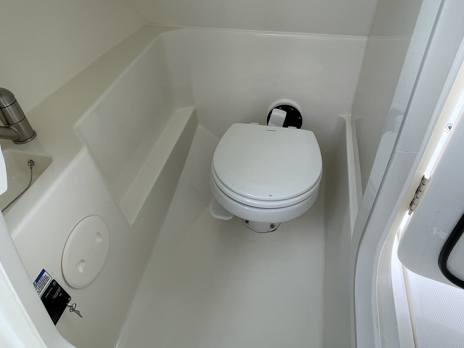 2023 Boston Whaler  - Photo 52