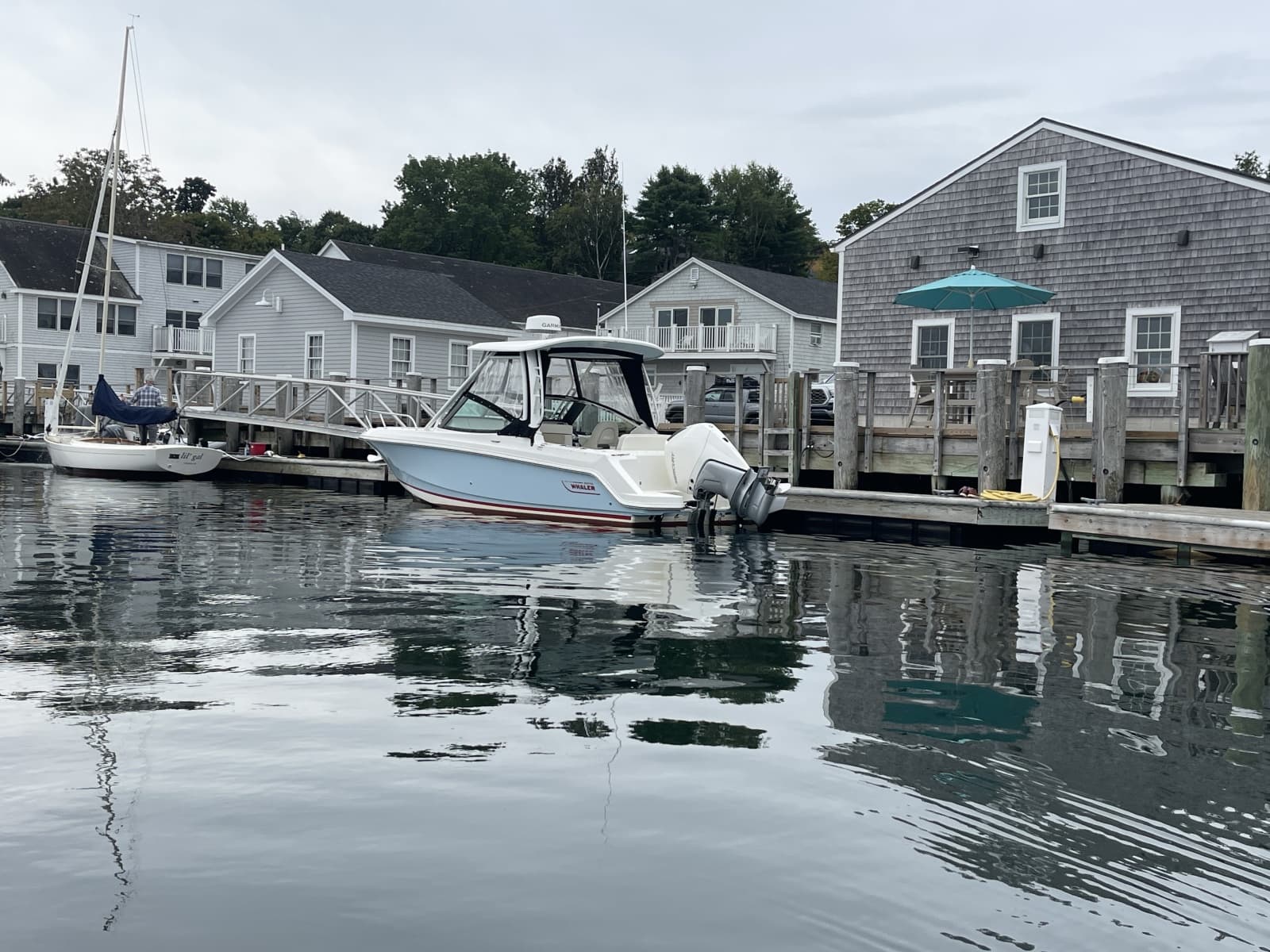 2023 Boston Whaler  - Photo 34