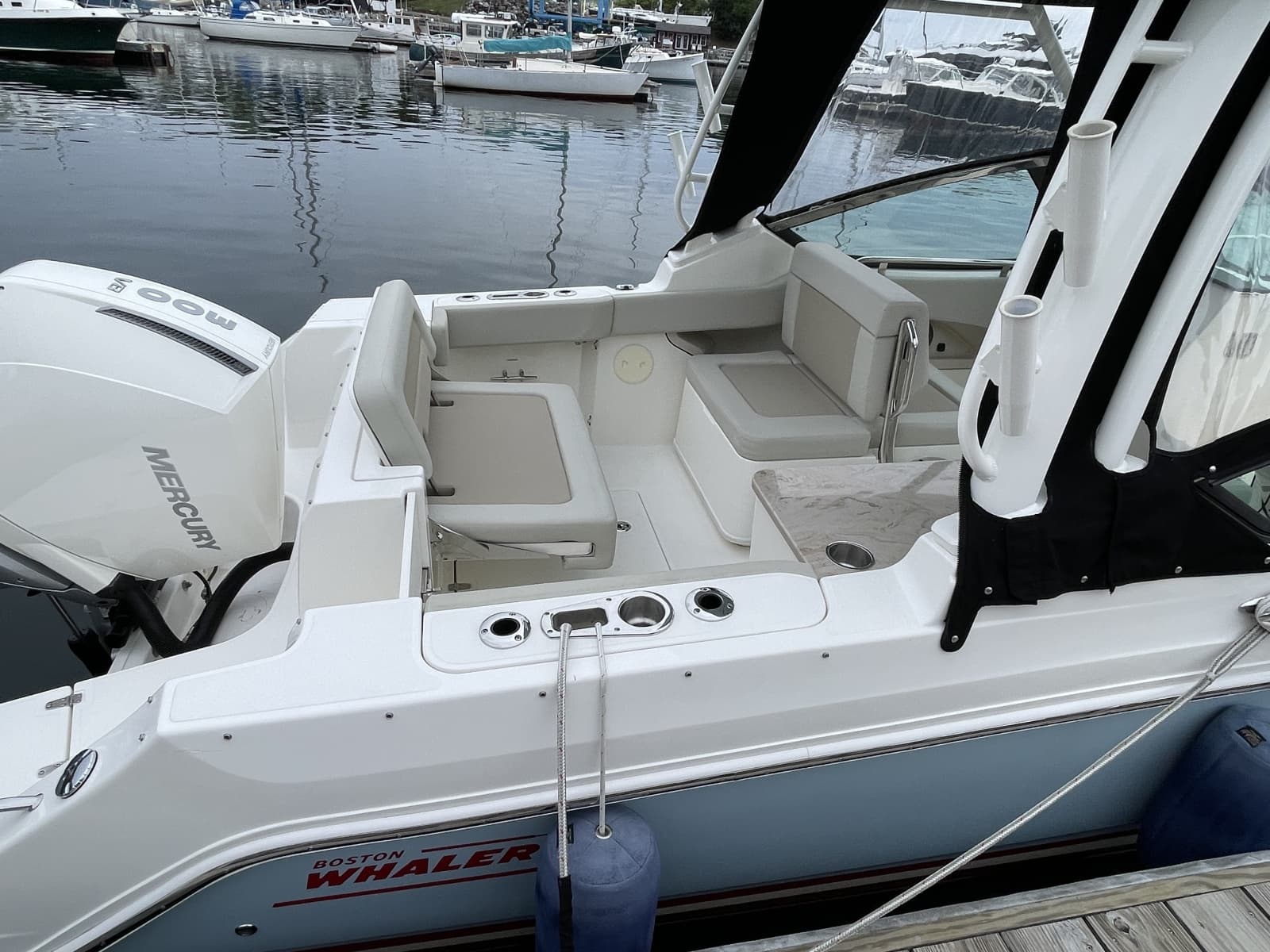 2023 Boston Whaler  - Photo 18