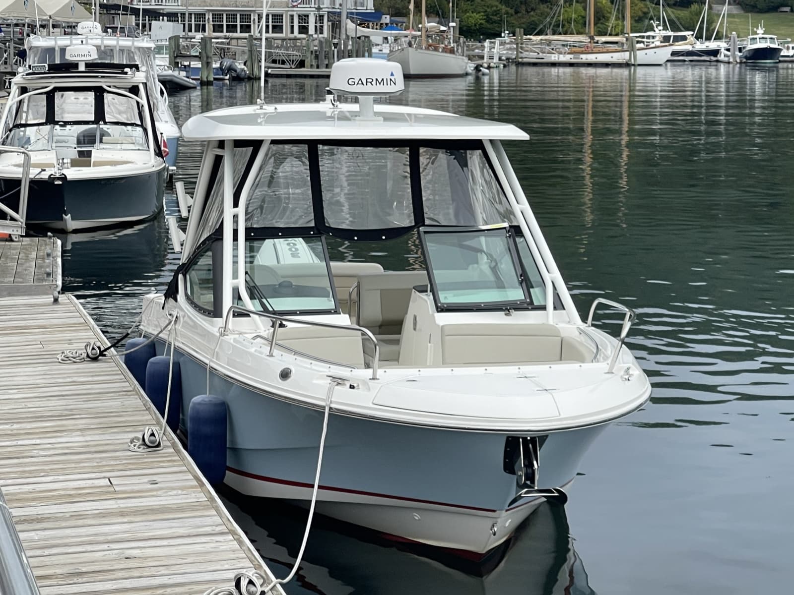2023 Boston Whaler  - Photo 9