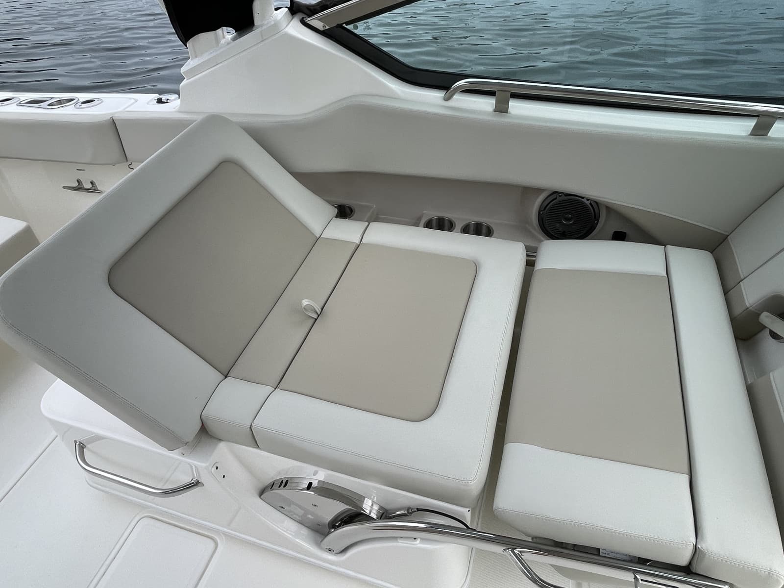 2023 Boston Whaler  - Photo 47