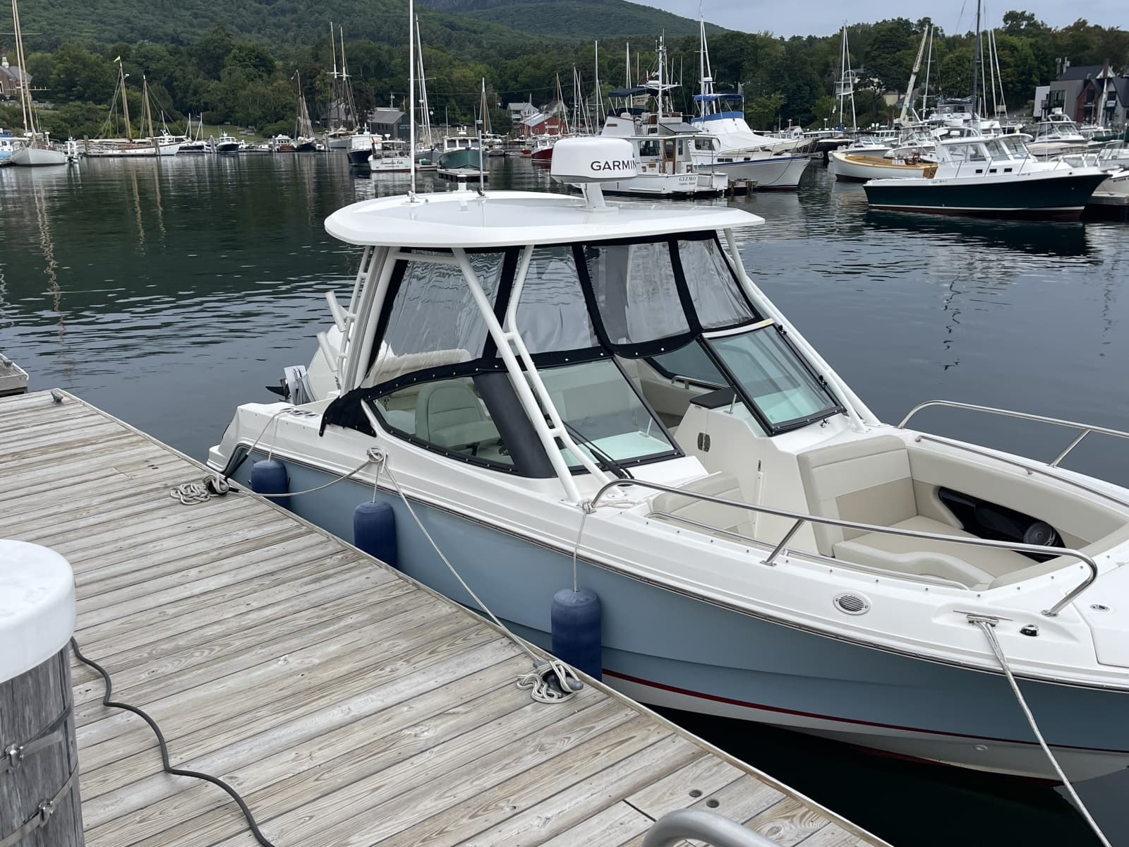 2023 Boston Whaler  - Photo 8