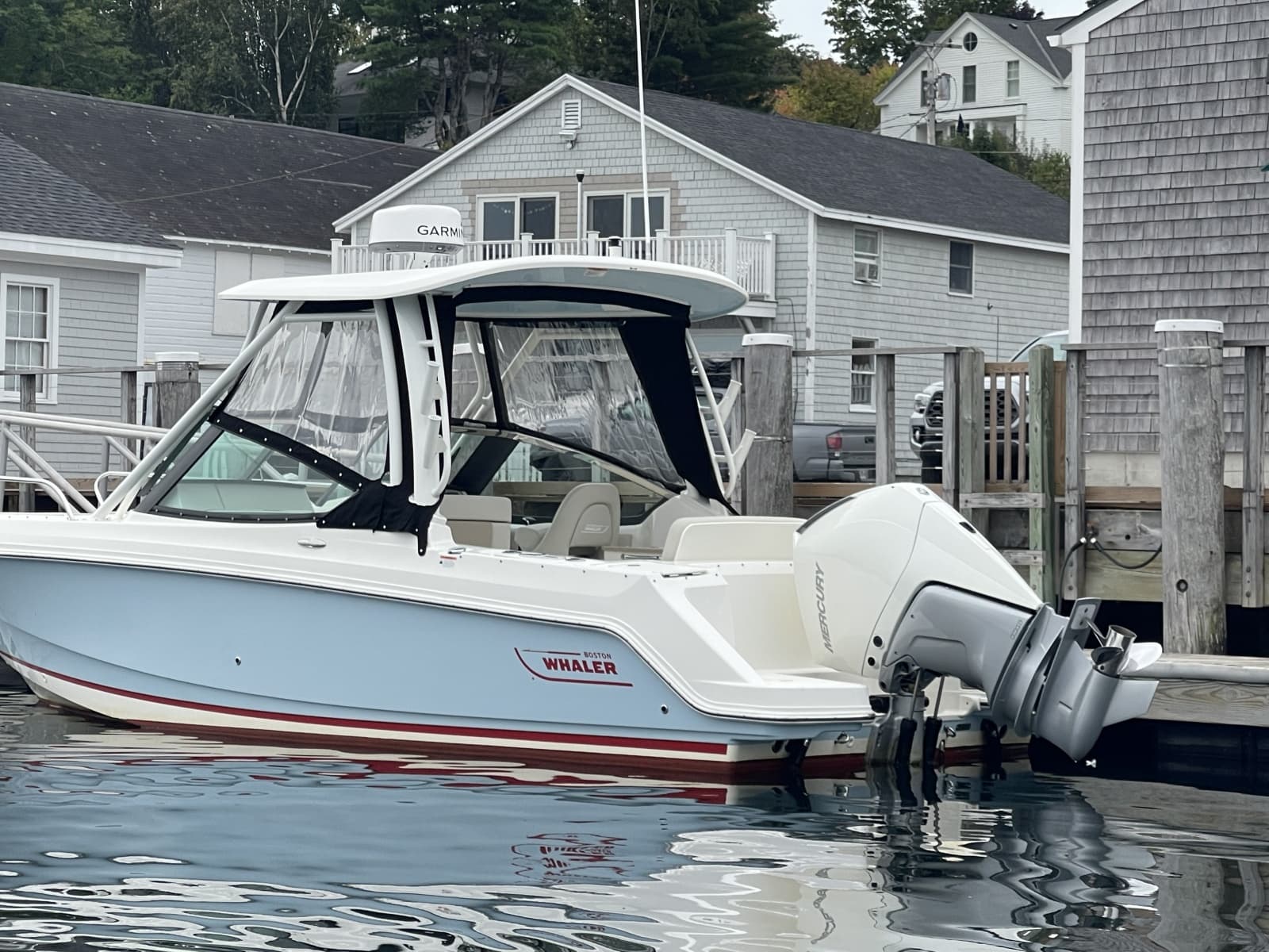 2023 Boston Whaler  - Photo 33