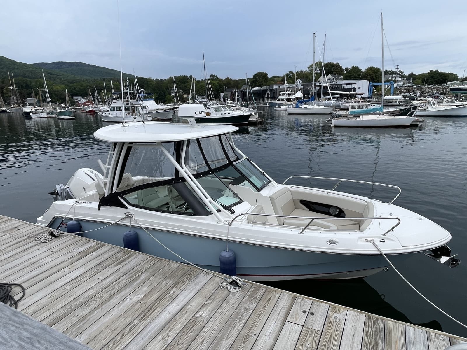 2023 Boston Whaler  - Photo 2