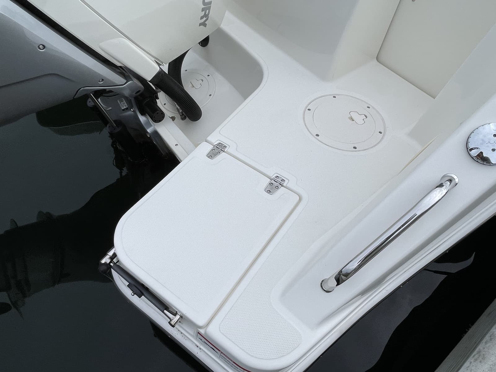 2023 Boston Whaler  - Photo 39