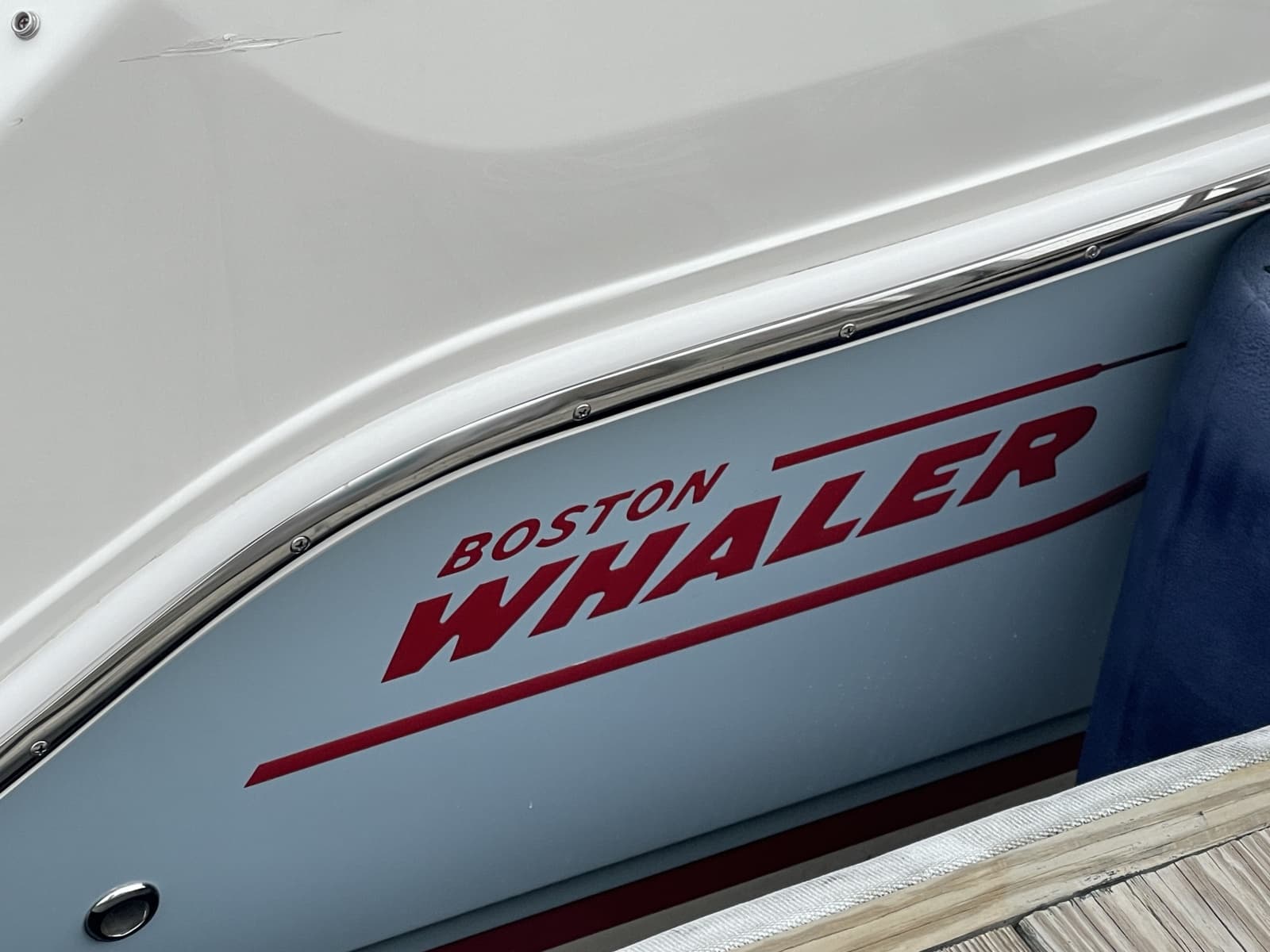 2023 Boston Whaler  - Photo 16
