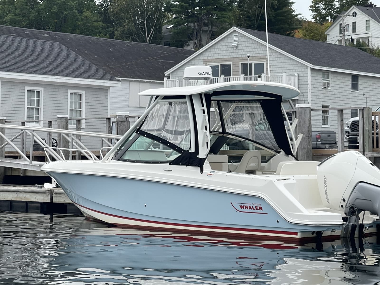 2023 Boston Whaler  - Photo 32