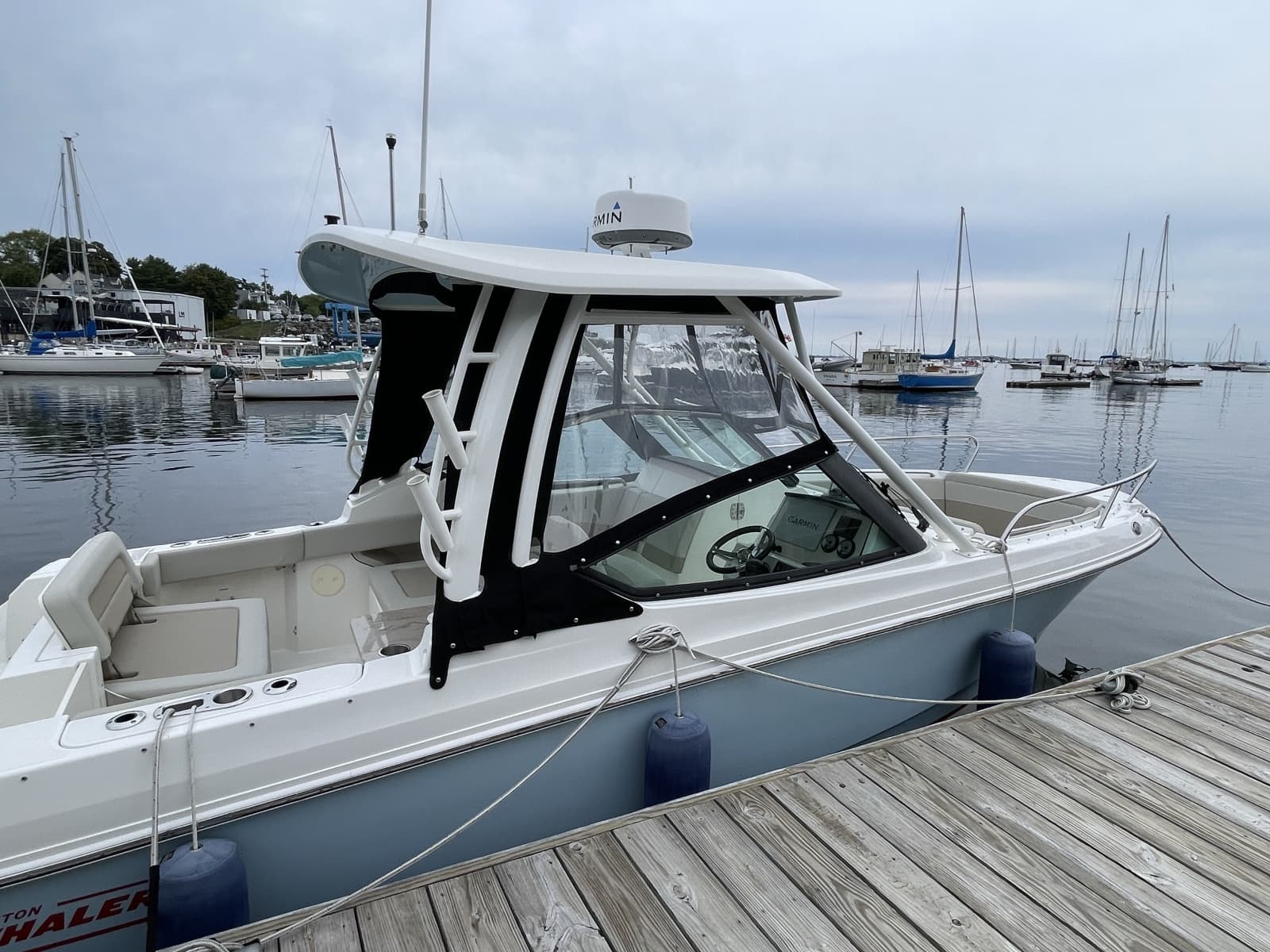 2023 Boston Whaler  - Photo 21