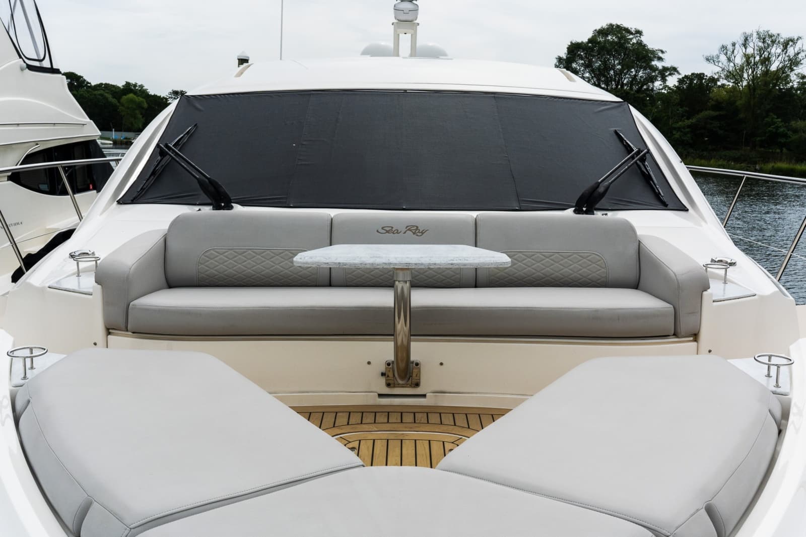 2018 Sea Ray L550 - Photo 11