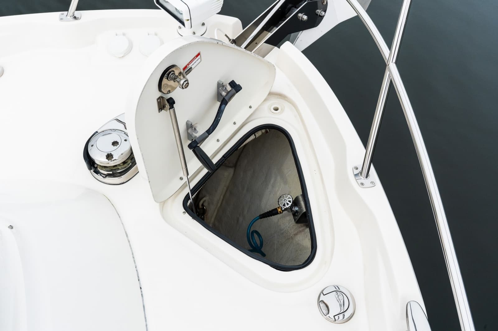2018 Sea Ray L550 - Photo 4