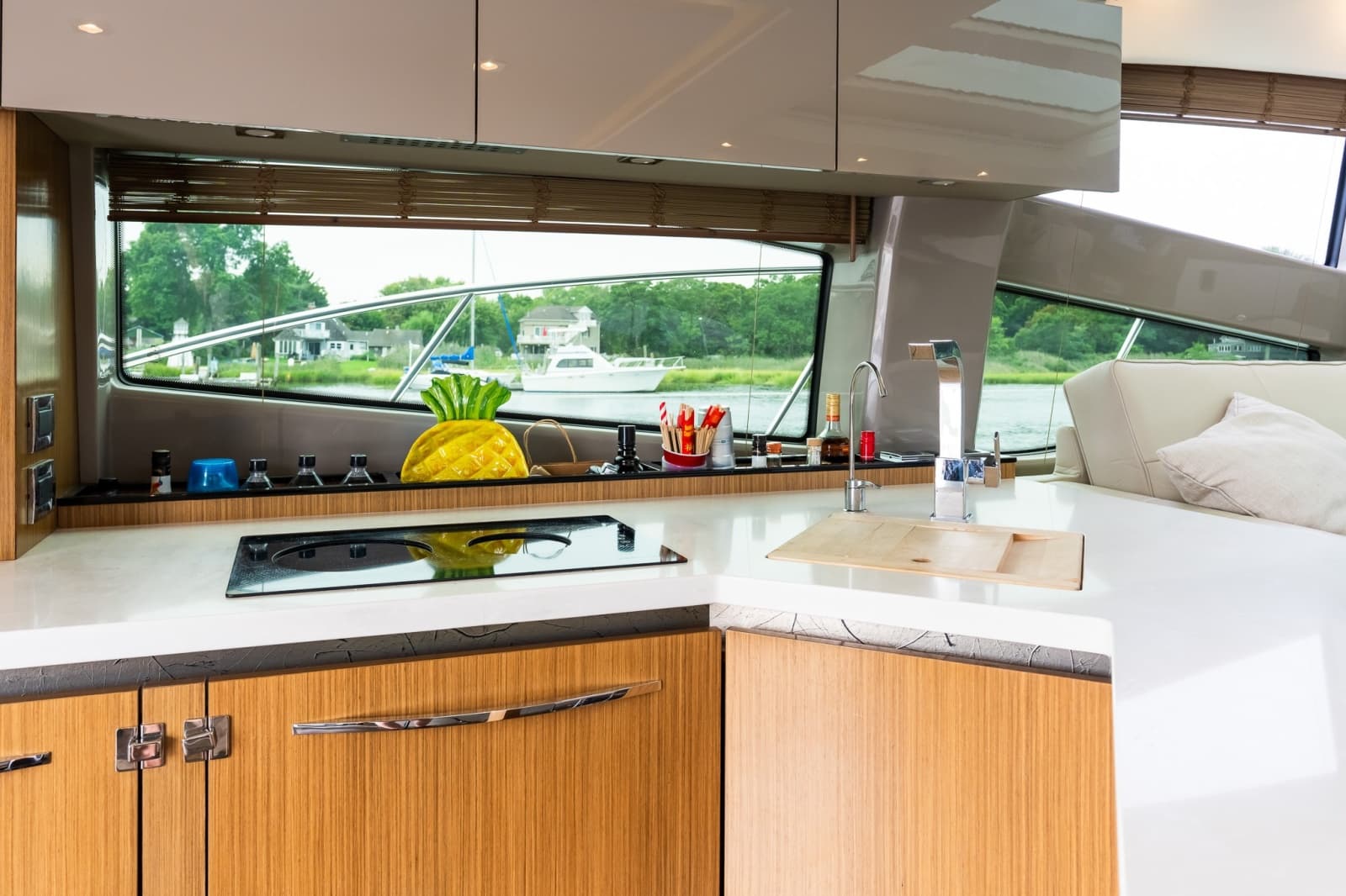 2018 Sea Ray L550 - Photo 37