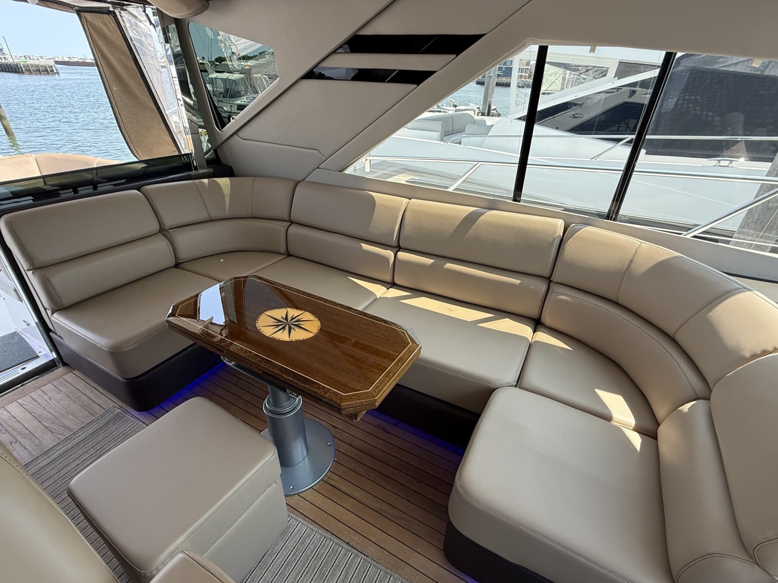 2014 Regal 53 Sport Coupe - Photo 15