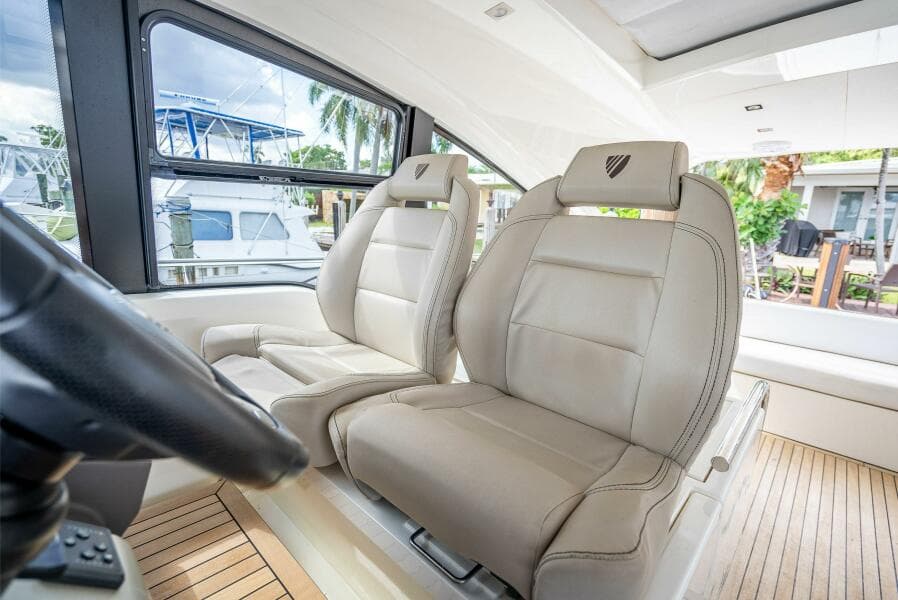 2015 Fairline Targa 48 Open - Photo 30