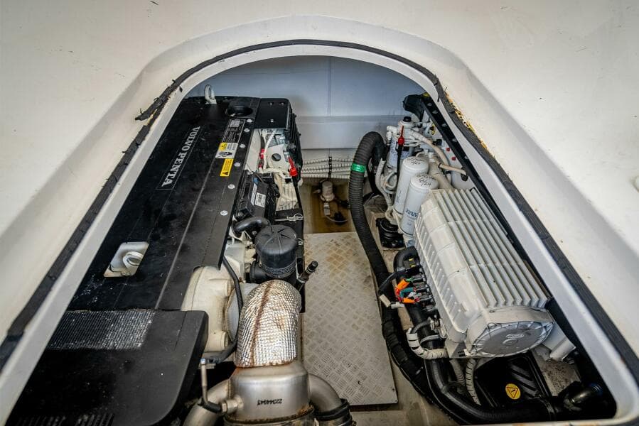 2015 Fairline Targa 48 Open - Photo 40