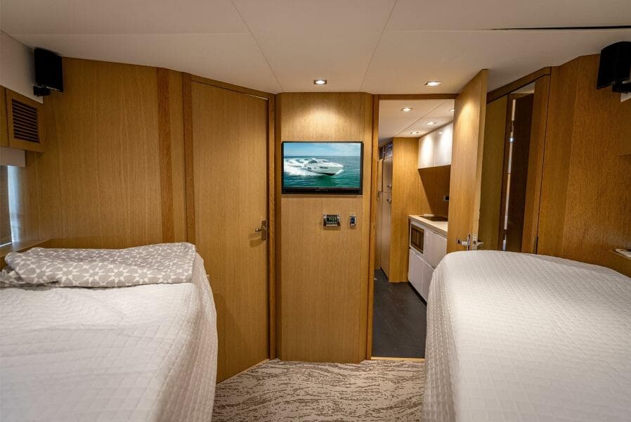 2015 Fairline Targa 48 Open - Photo 13