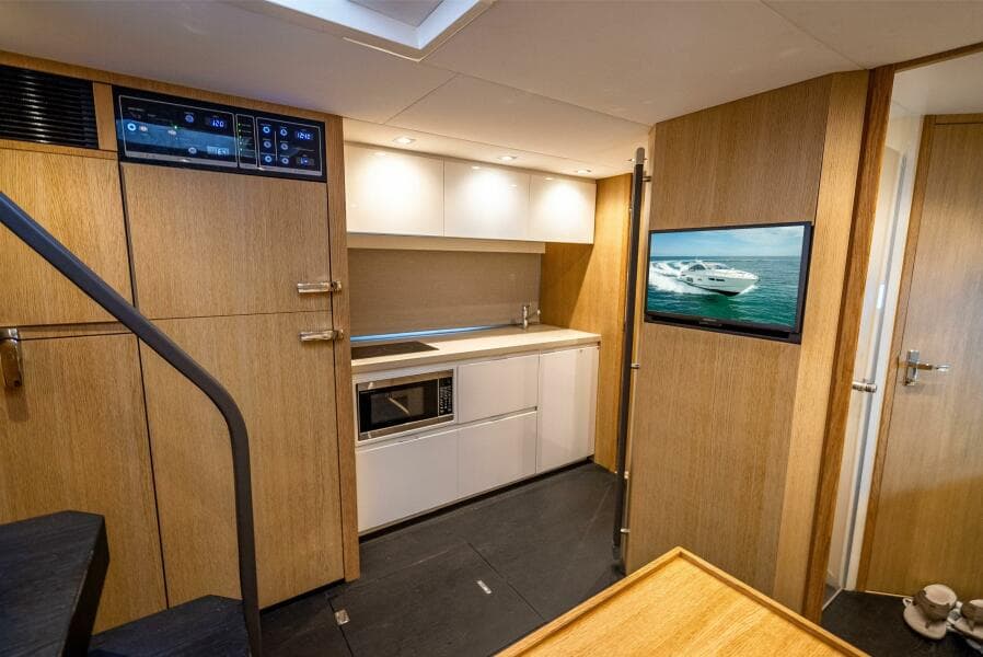 2015 Fairline Targa 48 Open - Photo 18