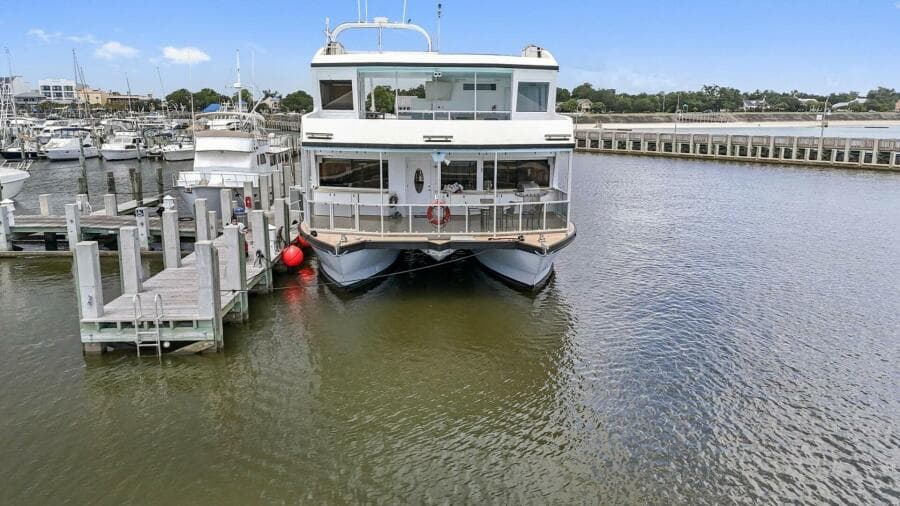 2018 Avenger Luxury Catamaran Coastal Cruiser - Photo 3