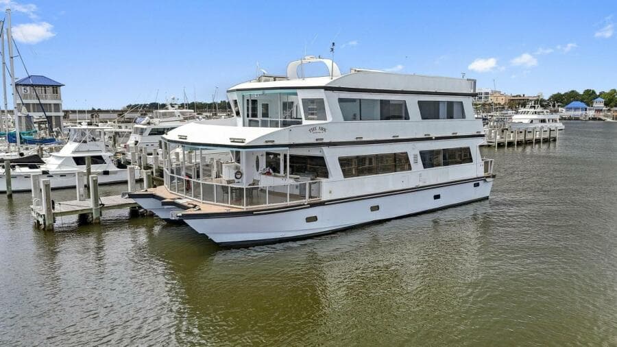 2018 Avenger Luxury Catamaran Coastal Cruiser - Photo 2