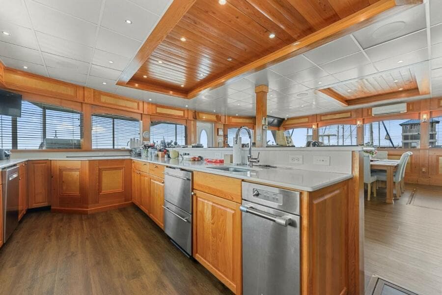2018 Avenger Luxury Catamaran Coastal Cruiser - Photo 20