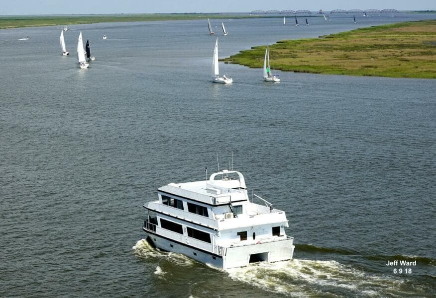 2018 Avenger Luxury Catamaran Coastal Cruiser - Photo 4