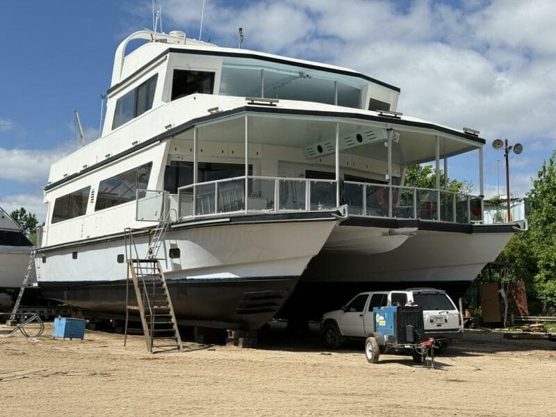 2018 Avenger Luxury Catamaran Coastal Cruiser - Photo 42