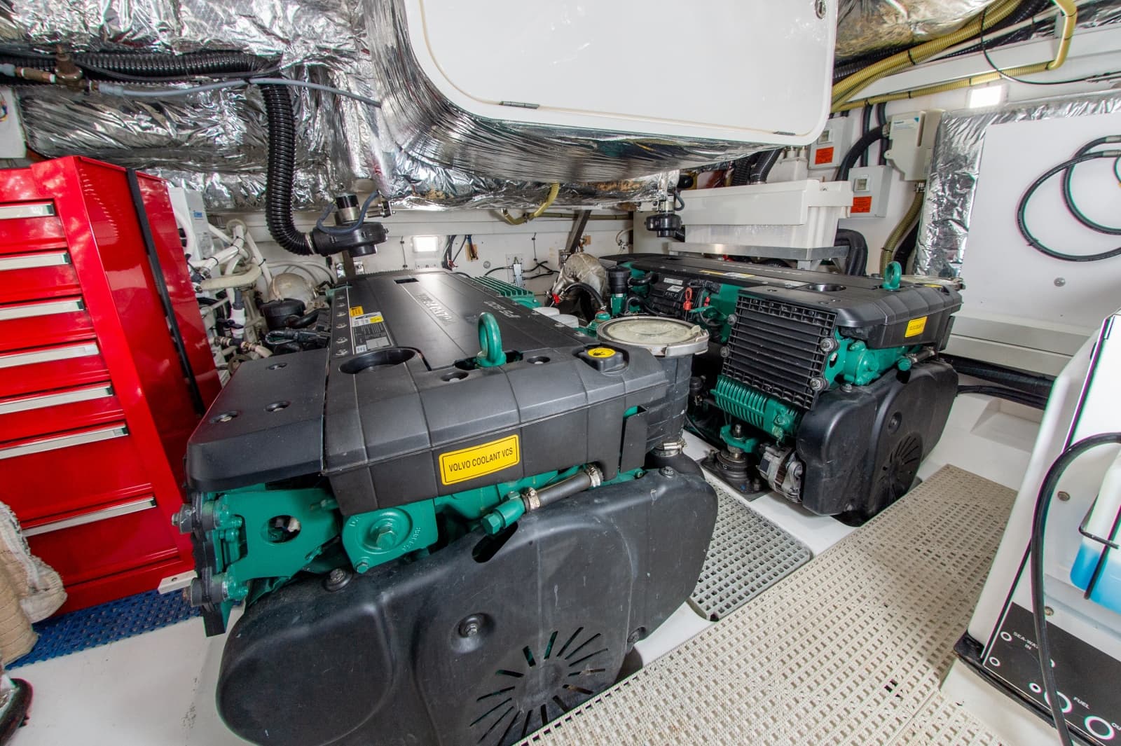 2014 Princess V48 - Photo 40