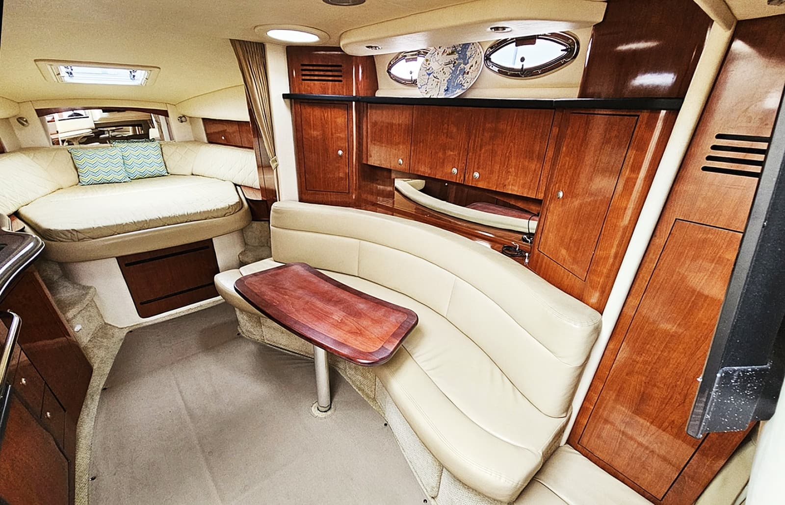 2007 Sea Ray 320 - Photo 9