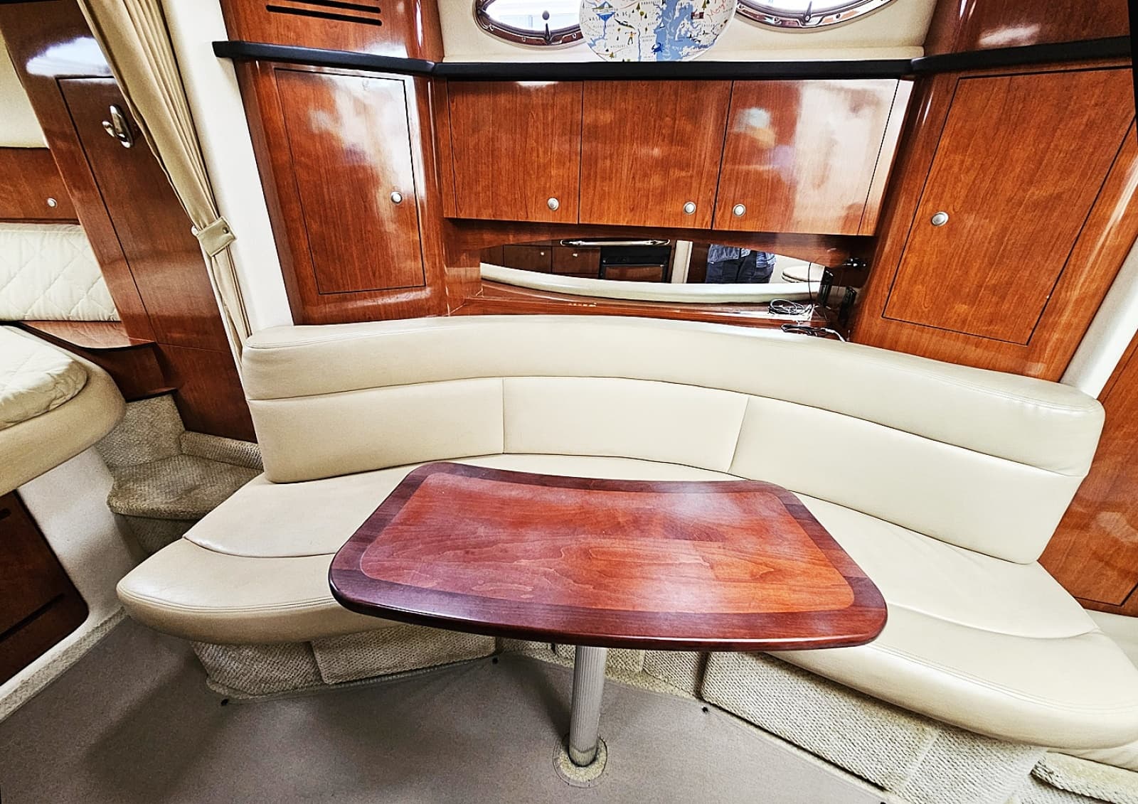 2007 Sea Ray 320 - Photo 10