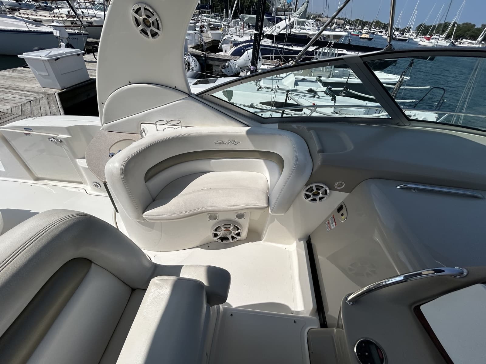 2006 Sea Ray Sundancer 320 - Photo 9