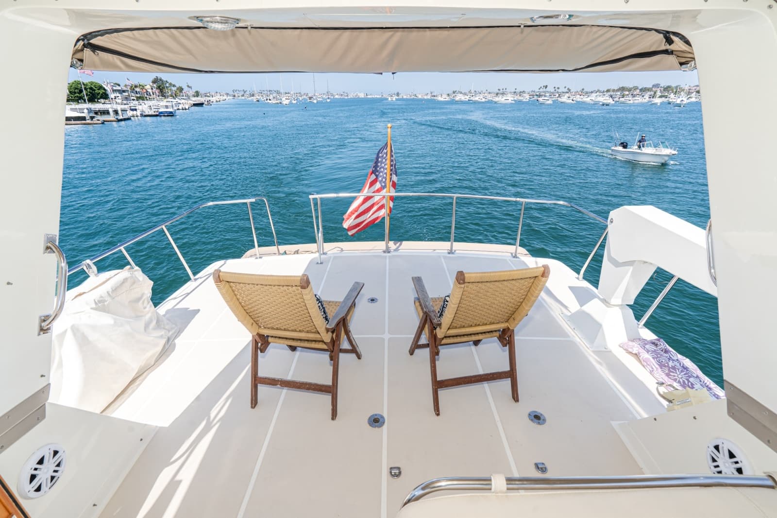 1999 Offshore Yachts 48 Sedan - Photo 8