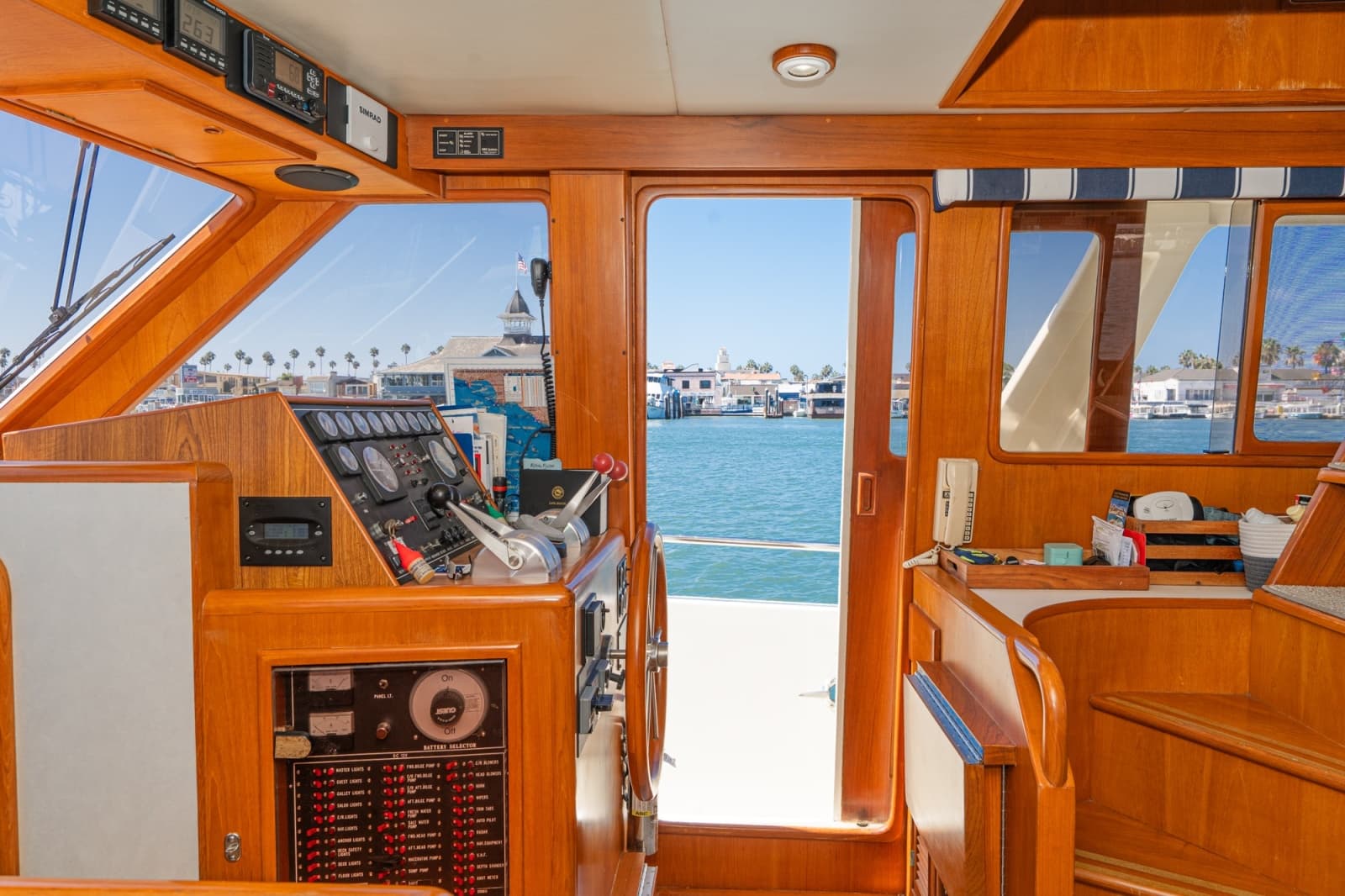 1999 Offshore Yachts 48 Sedan - Photo 24