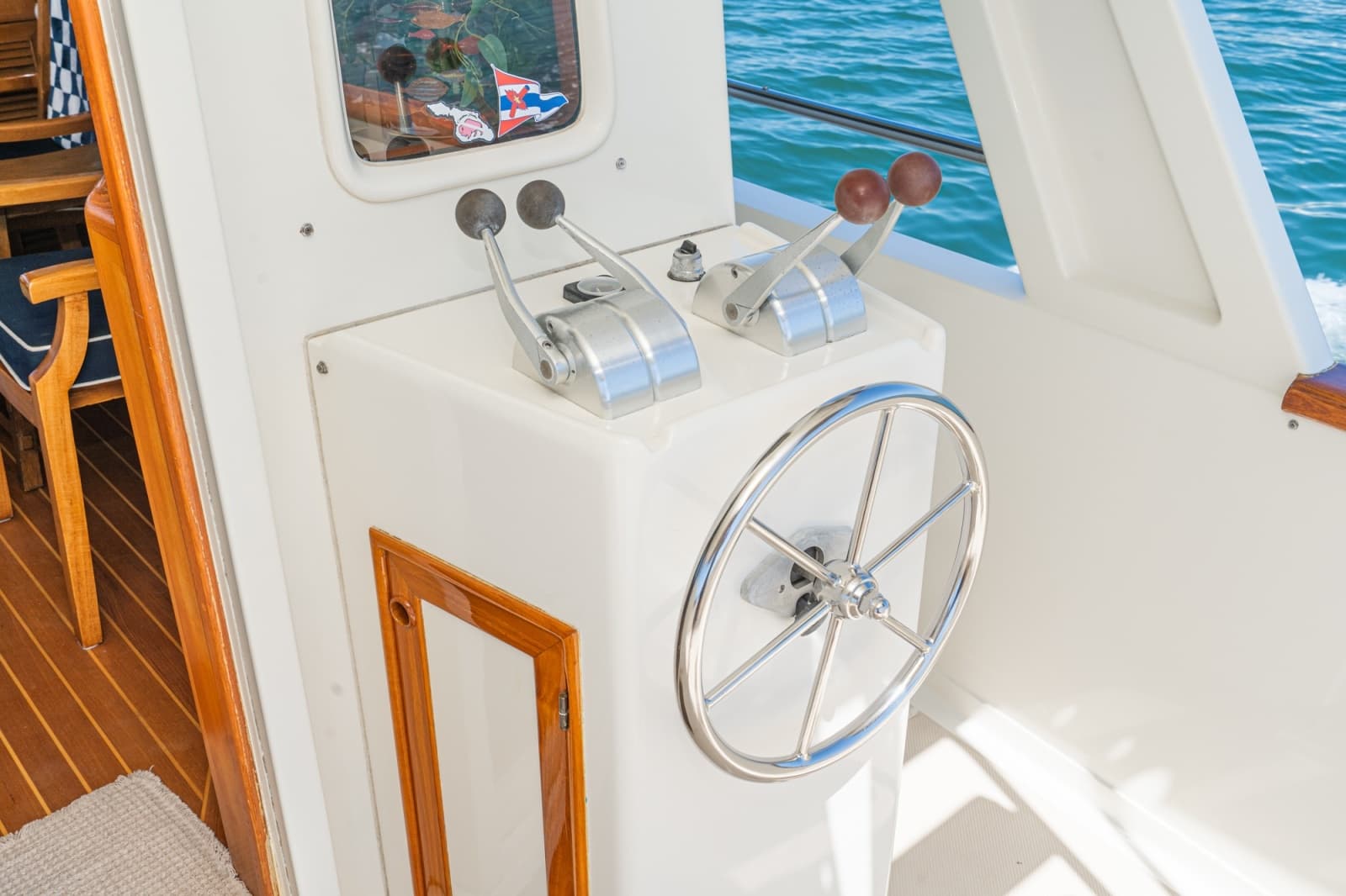 1999 Offshore Yachts 48 Sedan - Photo 16
