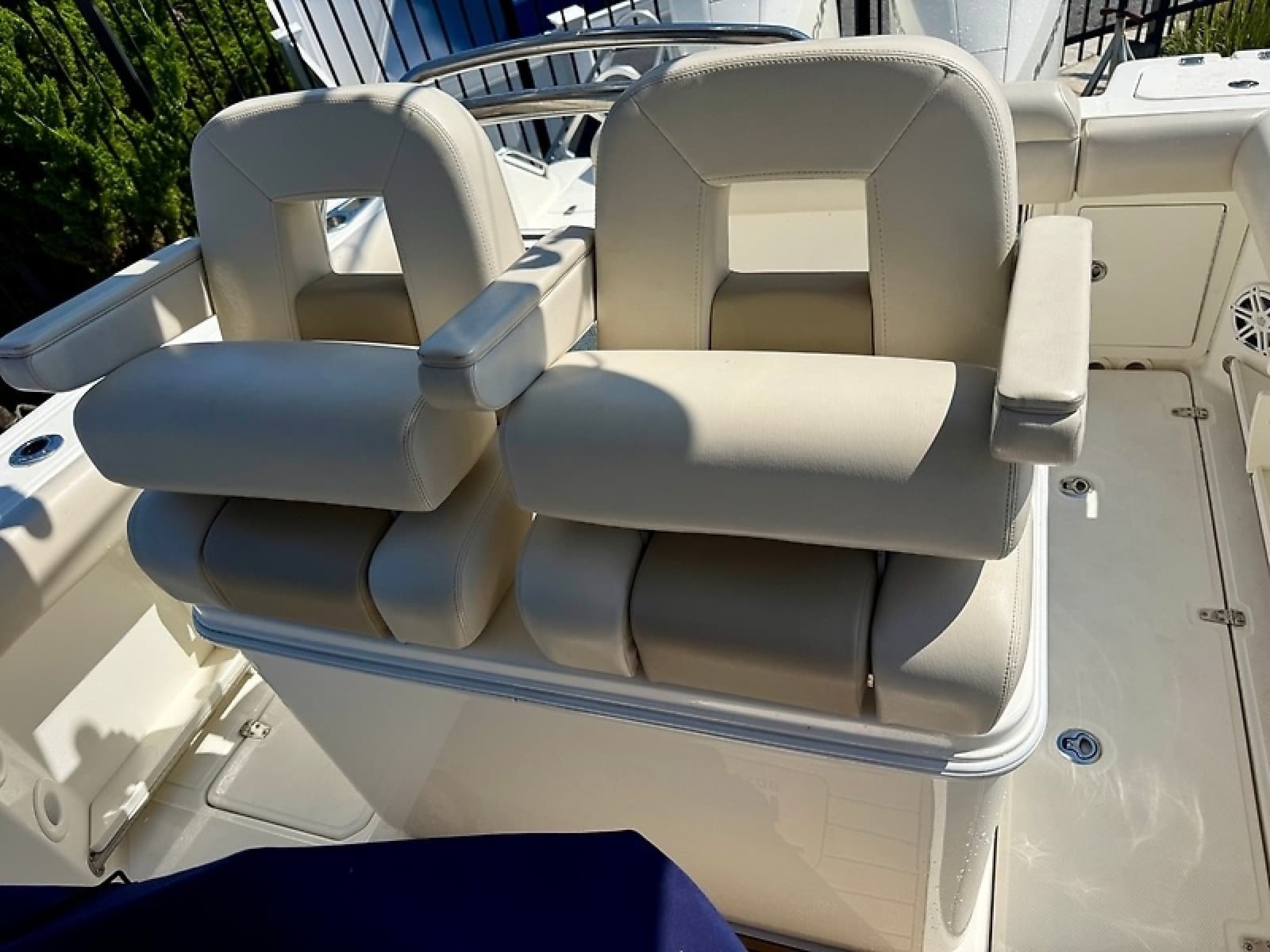 2024 Boston Whaler 250 Outrage - Photo 20