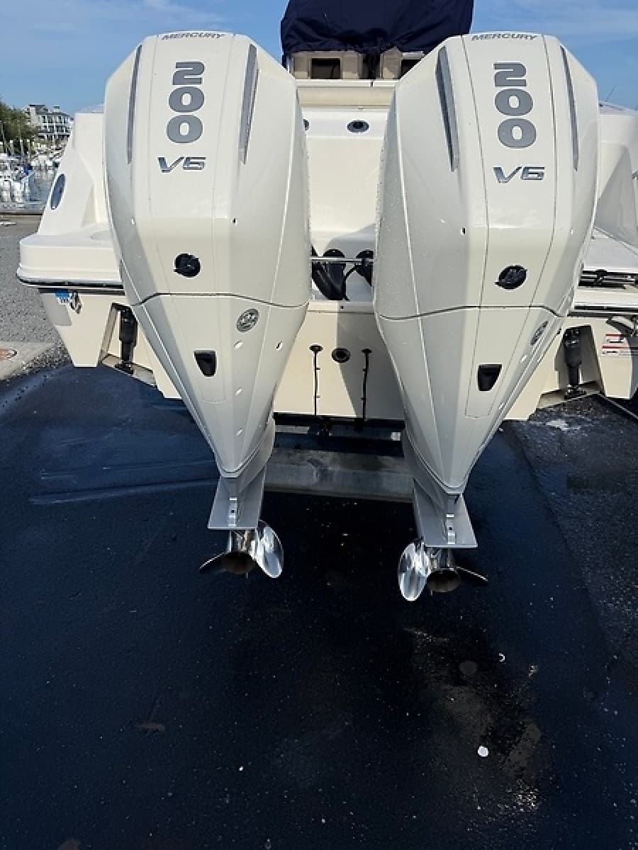 2024 Boston Whaler 250 Outrage - Photo 40
