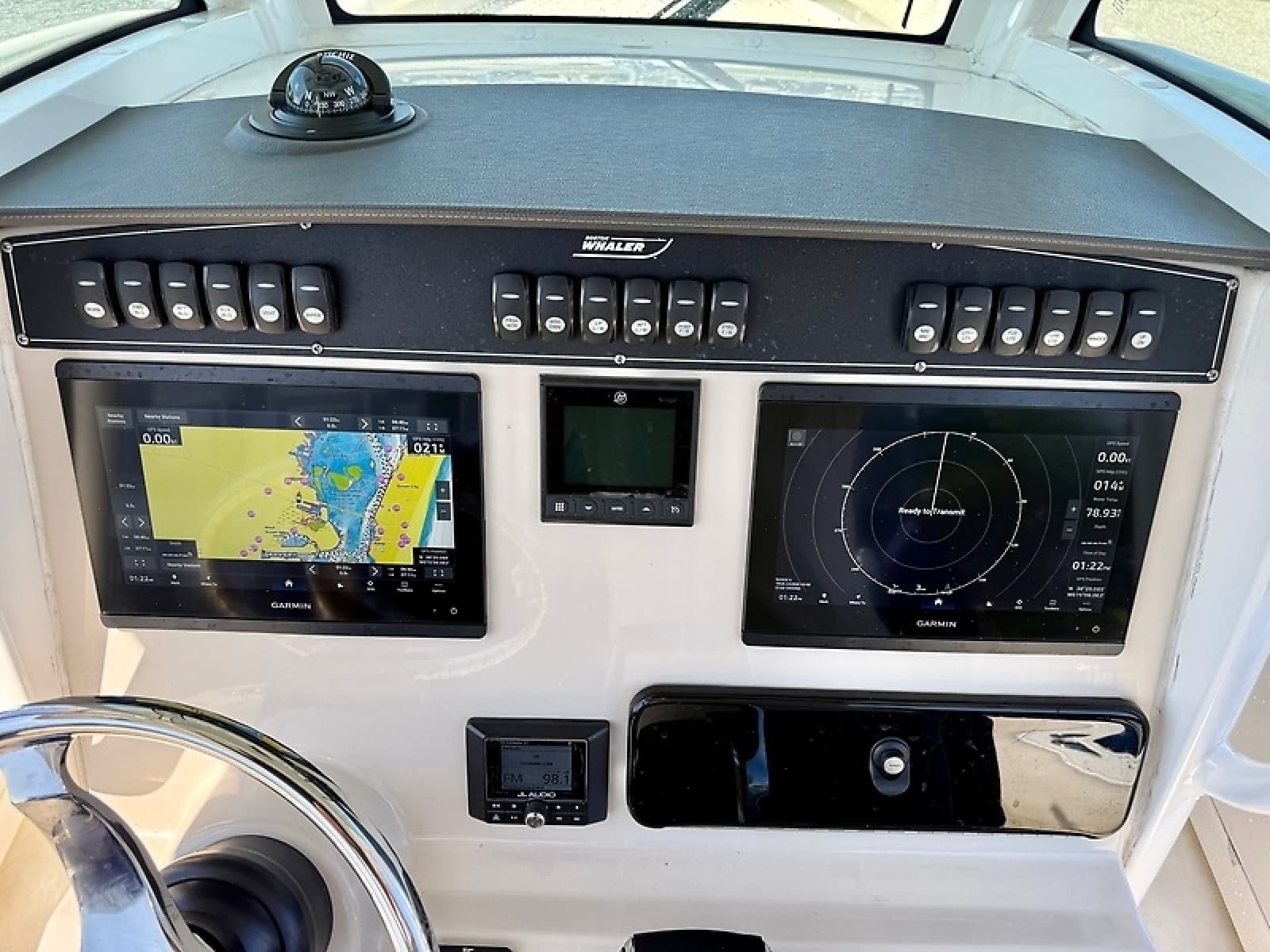 2024 Boston Whaler 250 Outrage - Photo 11