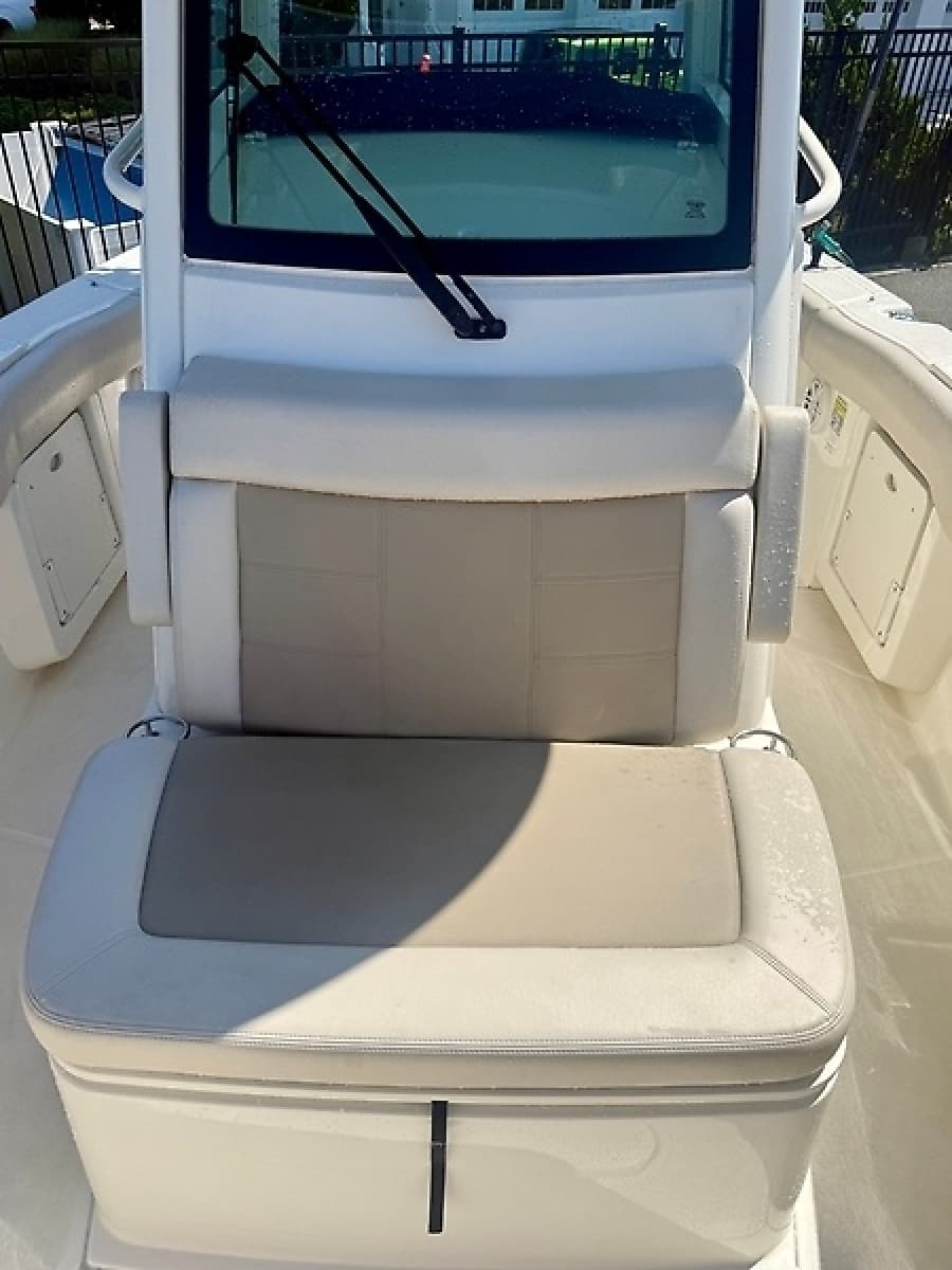 2024 Boston Whaler 250 Outrage - Photo 28