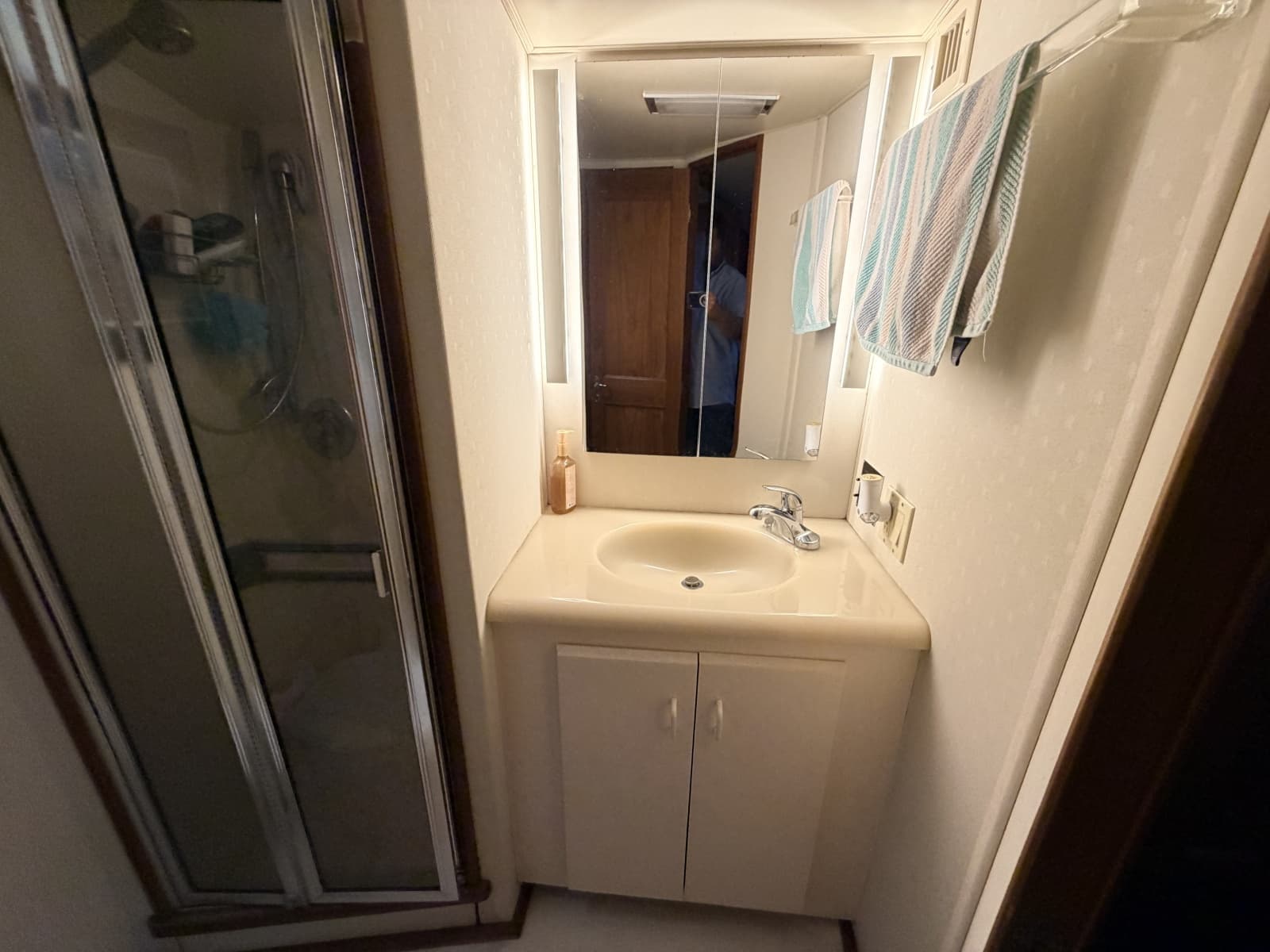 1989 Viking Viking 41 Convertible - Photo 28