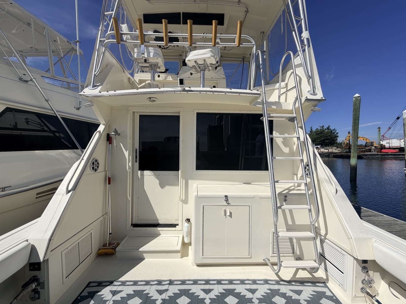 1989 Viking Viking 41 Convertible - Photo 6