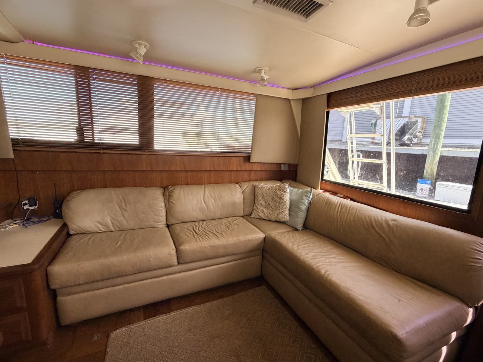 1989 Viking Viking 41 Convertible - Photo 15