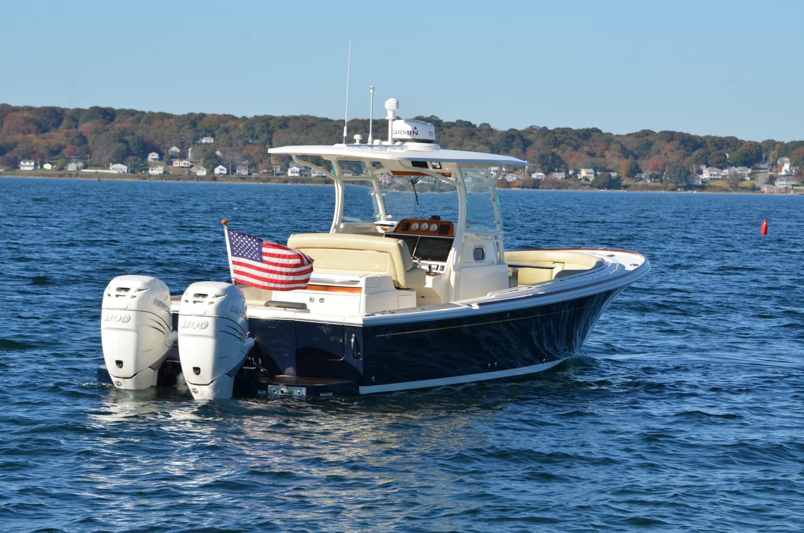 2018 Hunt Yachts 32 CC - Photo 4