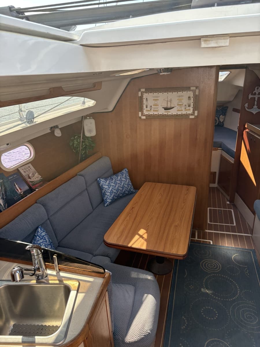 2006 Catalina 309 - Photo 15