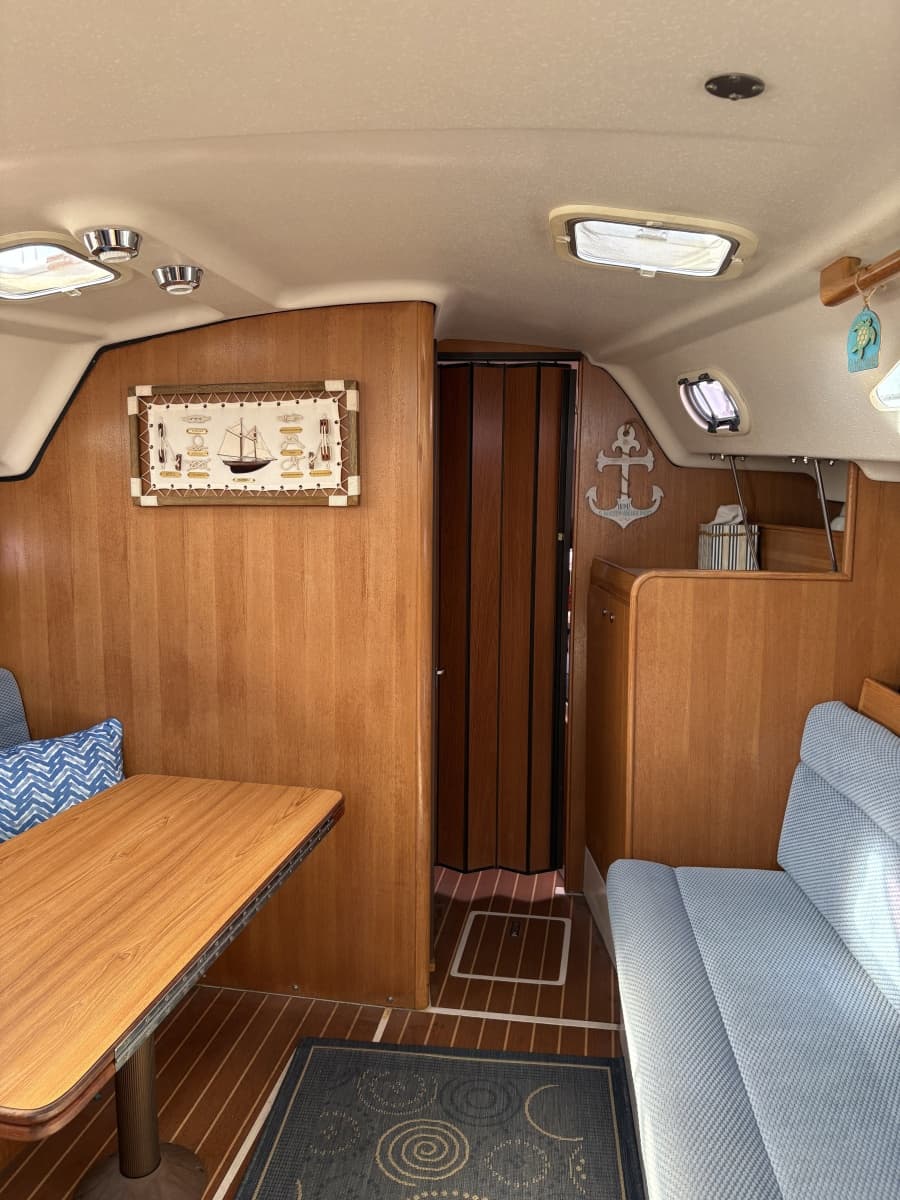 2006 Catalina 309 - Photo 19