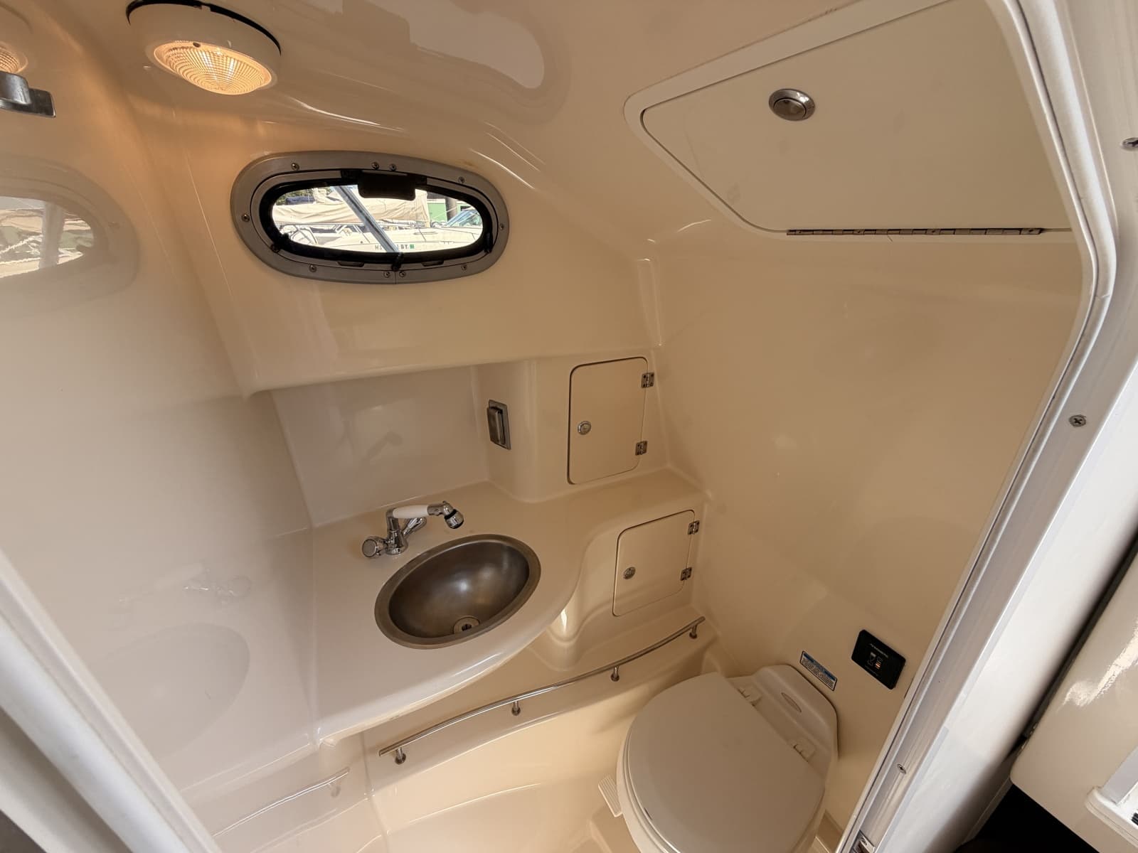 2006 Boston Whaler 285 Conquest - Photo 29