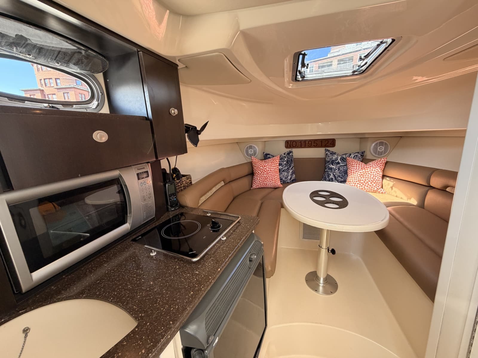 2006 Boston Whaler 285 Conquest - Photo 16