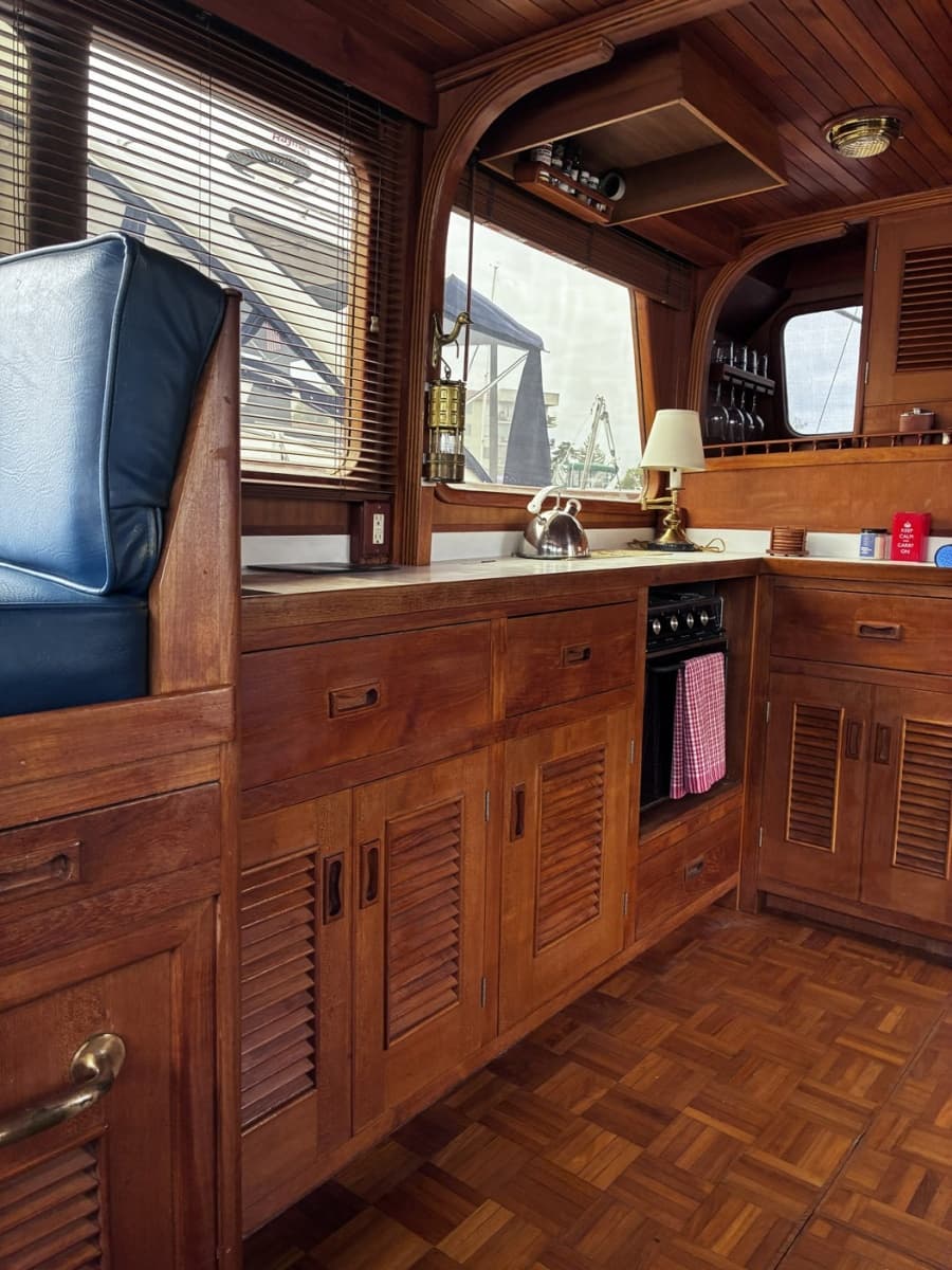 1979 Ocean Alexander 40 Double Cabin - Photo 25