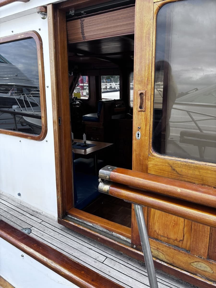 1979 Ocean Alexander 40 Double Cabin - Photo 10