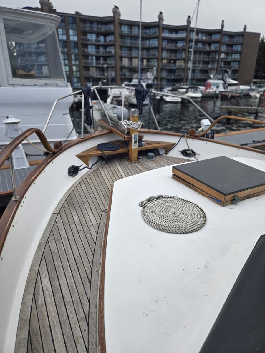 1979 Ocean Alexander 40 Double Cabin - Photo 7