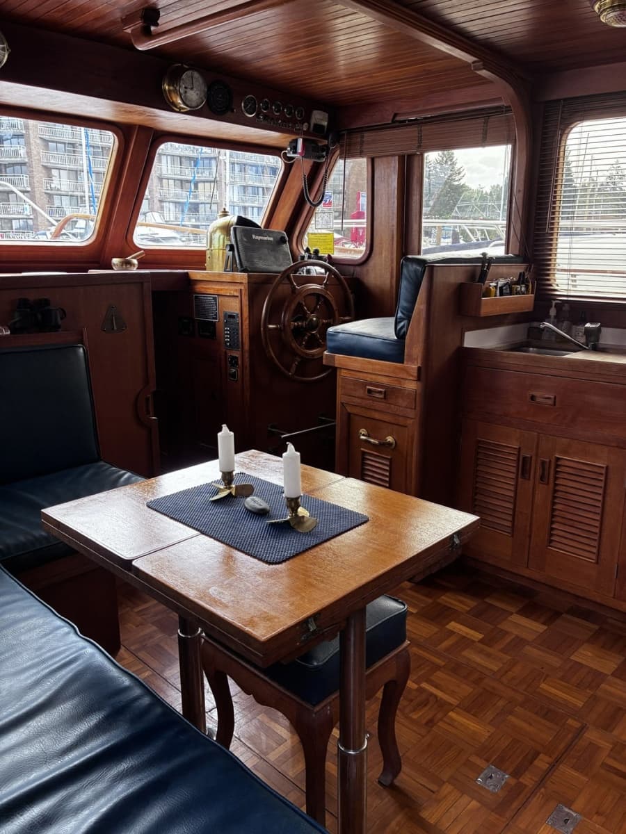 1979 Ocean Alexander 40 Double Cabin - Photo 12